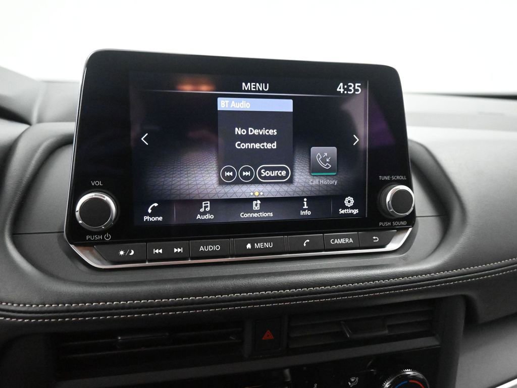 Used 2024 Nissan Rogue S image 37