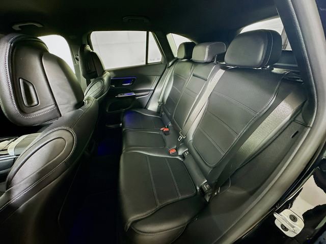 Used 2023 Mercedes-Benz GLC 300 4MATIC image 25