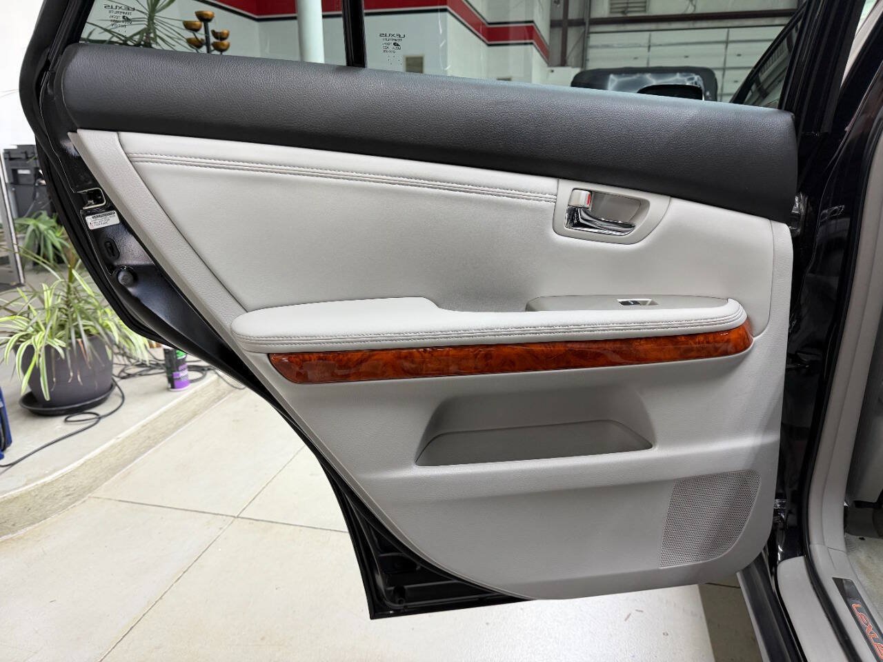Used 2007 Lexus RX 350 2WD image 12