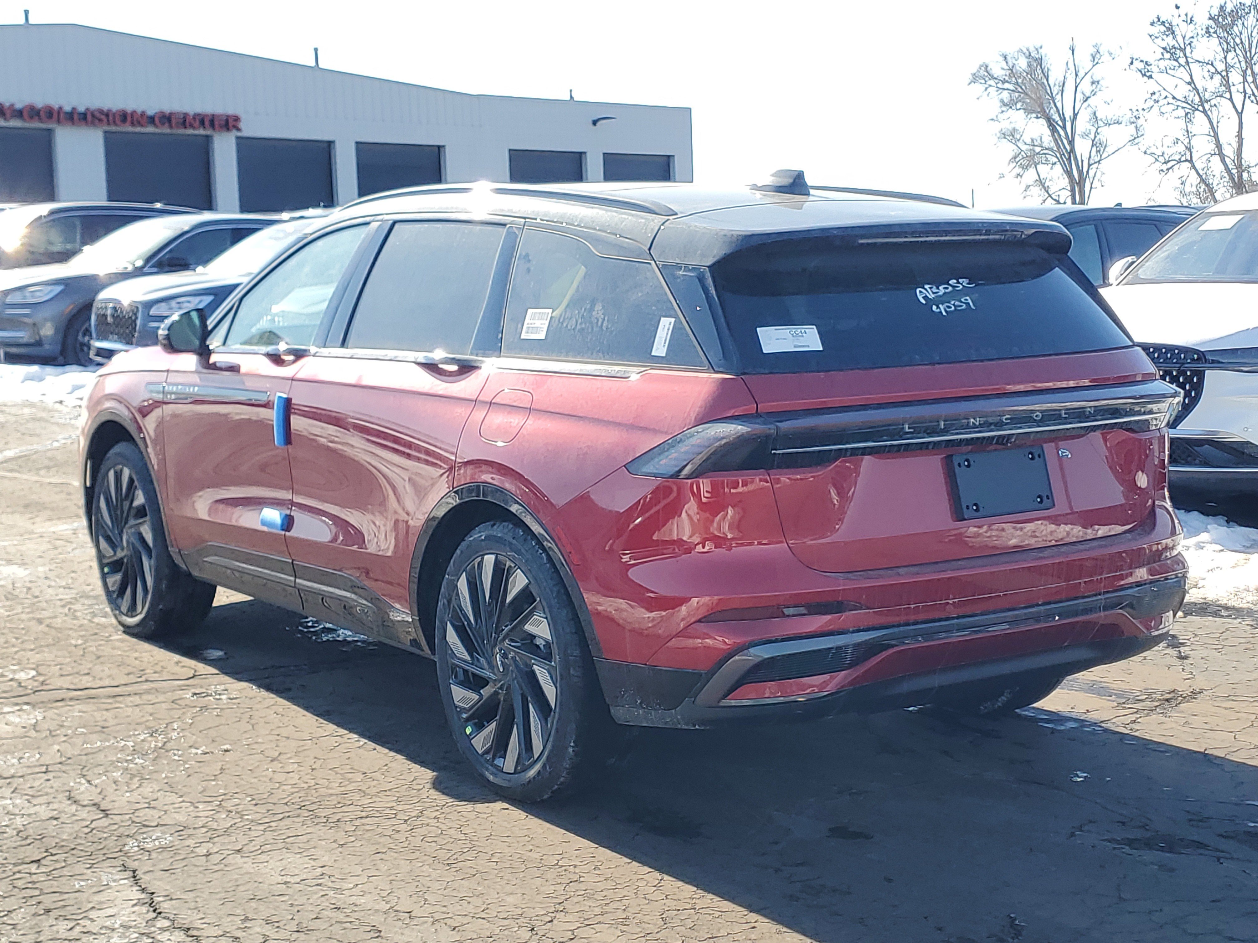 New 2026 Lincoln Nautilus Reserve w/ Jet Appearance Package image 3