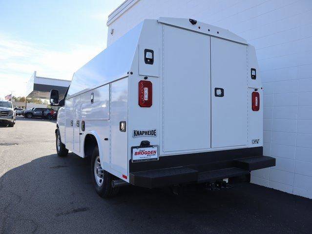 New 2025 GMC Savana 3500 w/ Power Convenience Package image 5