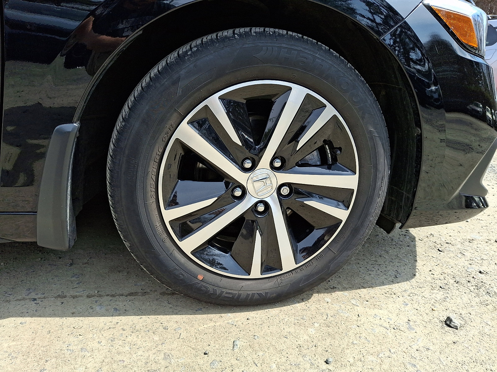 Used 2023 Honda Civic LX image 9