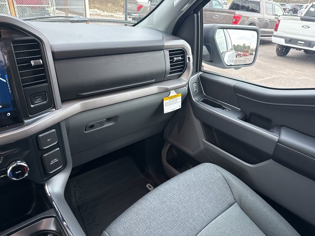 New 2026 Ford F150 XLT w/ Equipment Group 302A MID image 31