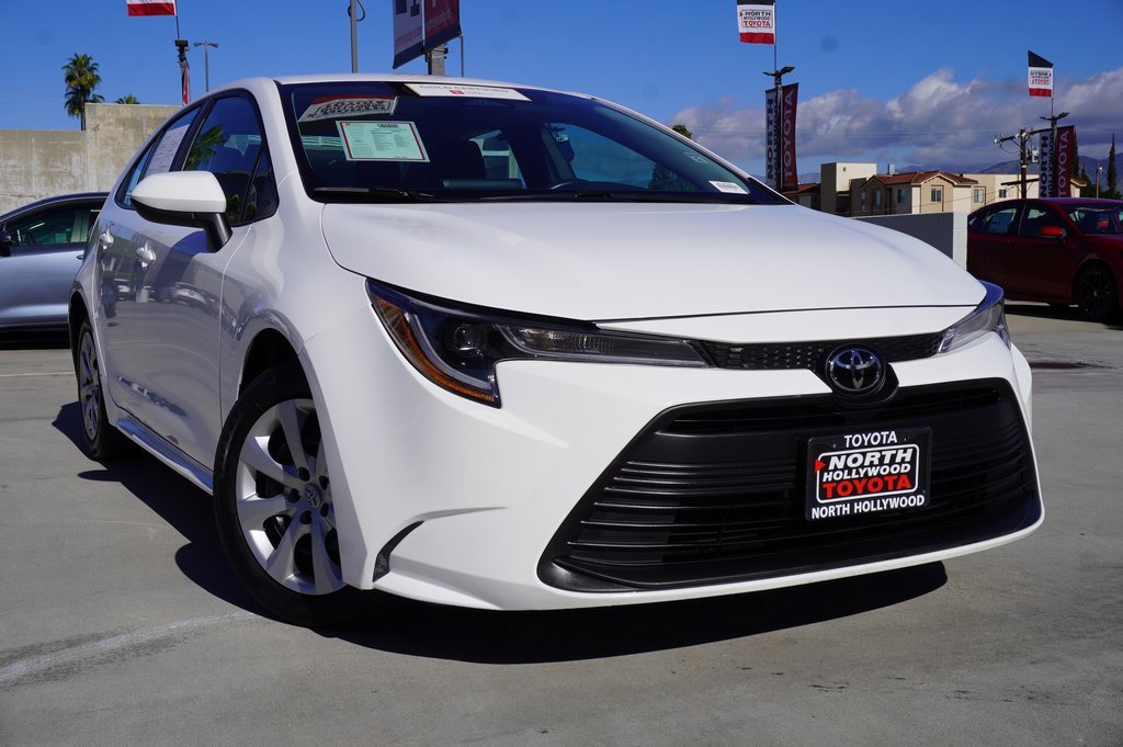 Certified 2024 Toyota Corolla LE image 2
