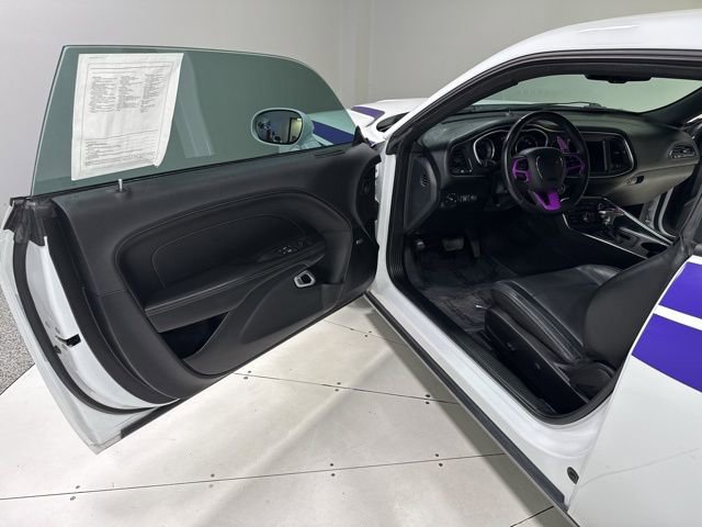 Used 2018 Dodge Challenger GT image 3