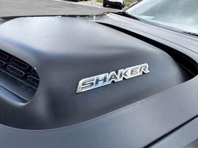 Used 2017 Dodge Challenger R/T RWD image 9