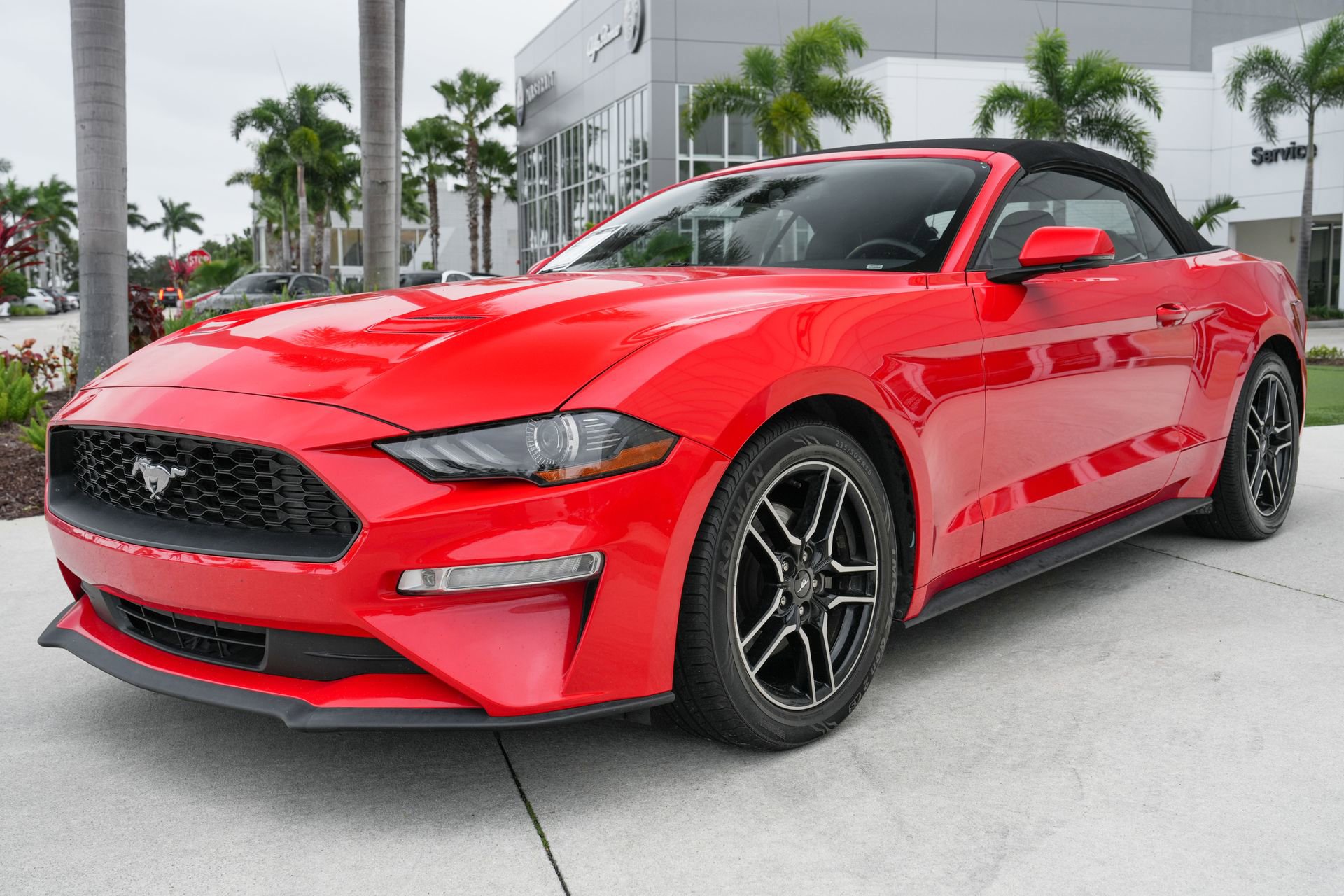 Used 2020 Ford Mustang Premium image 7