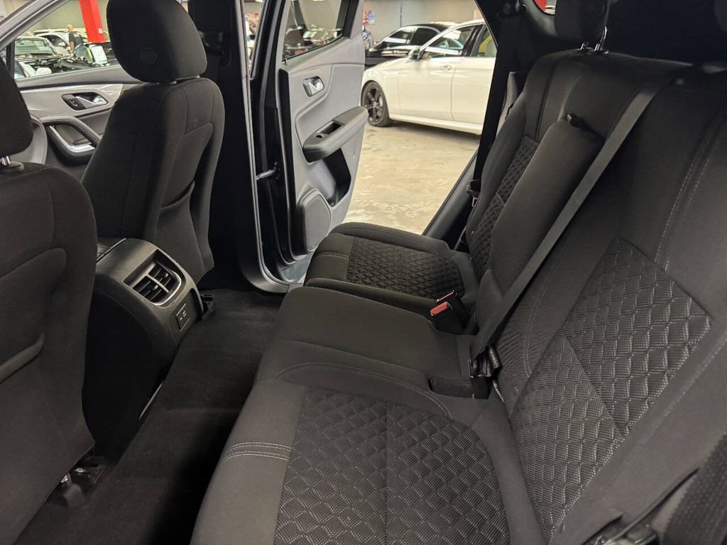 Used 2019 Chevrolet Blazer LT FWD image 45