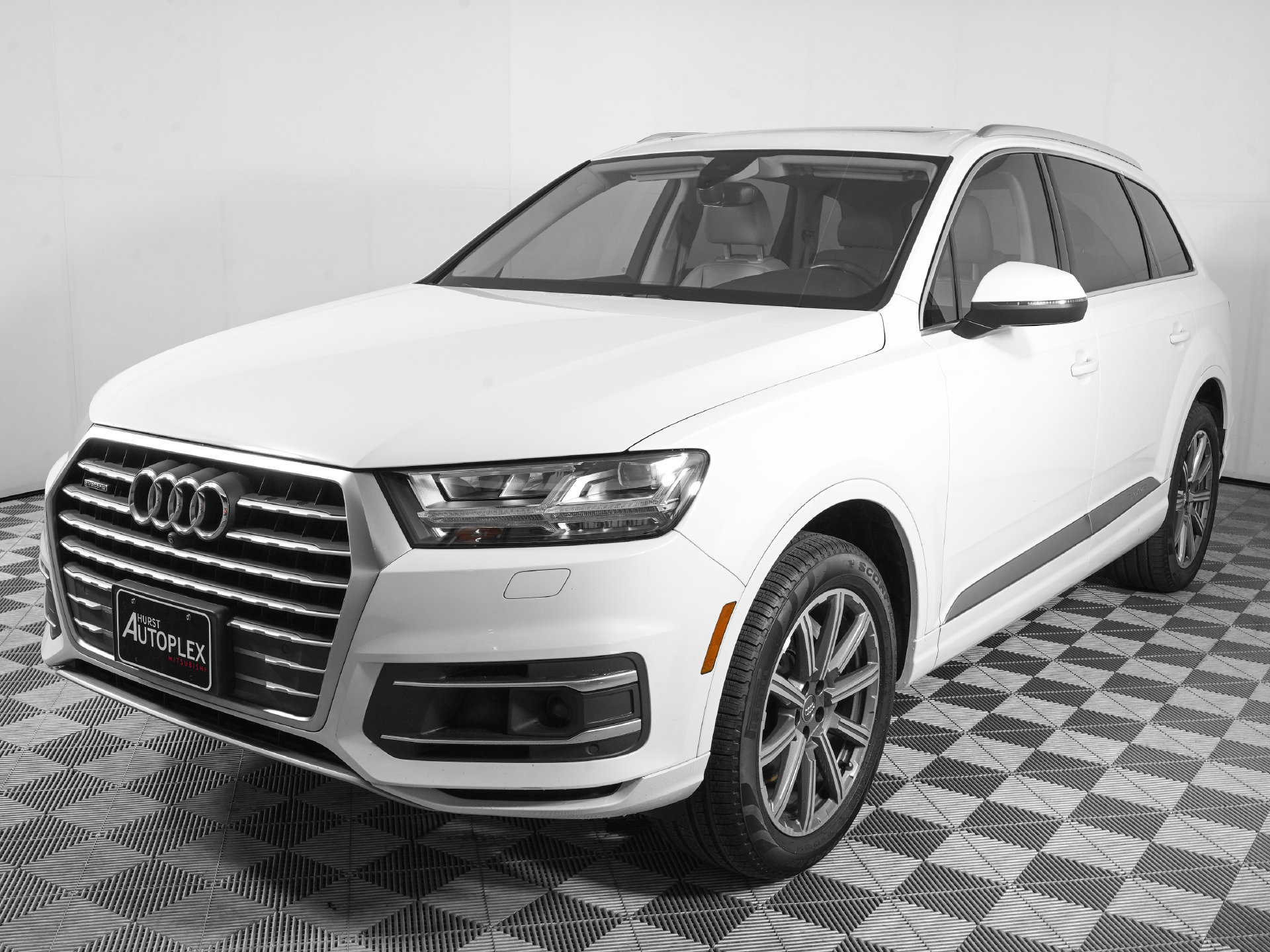Used 2017 Audi Q7 3.0T Premium Plus AWD/4WD image 8