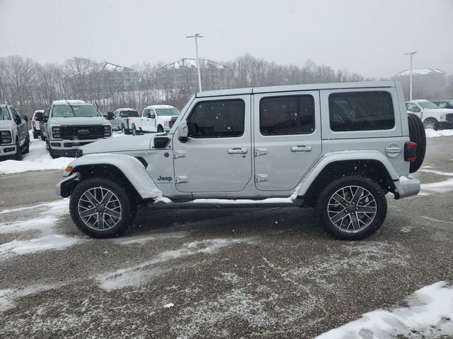 Used 2023 Jeep Wrangler Unlimited Sahara image 7