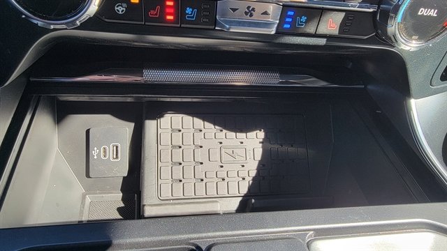 Used 2026 Ford F150 Raptor AWD/4WD image 41