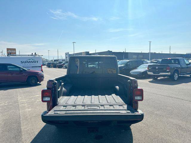 Certified 2022 Jeep Gladiator Sport AWD/4WD image 24