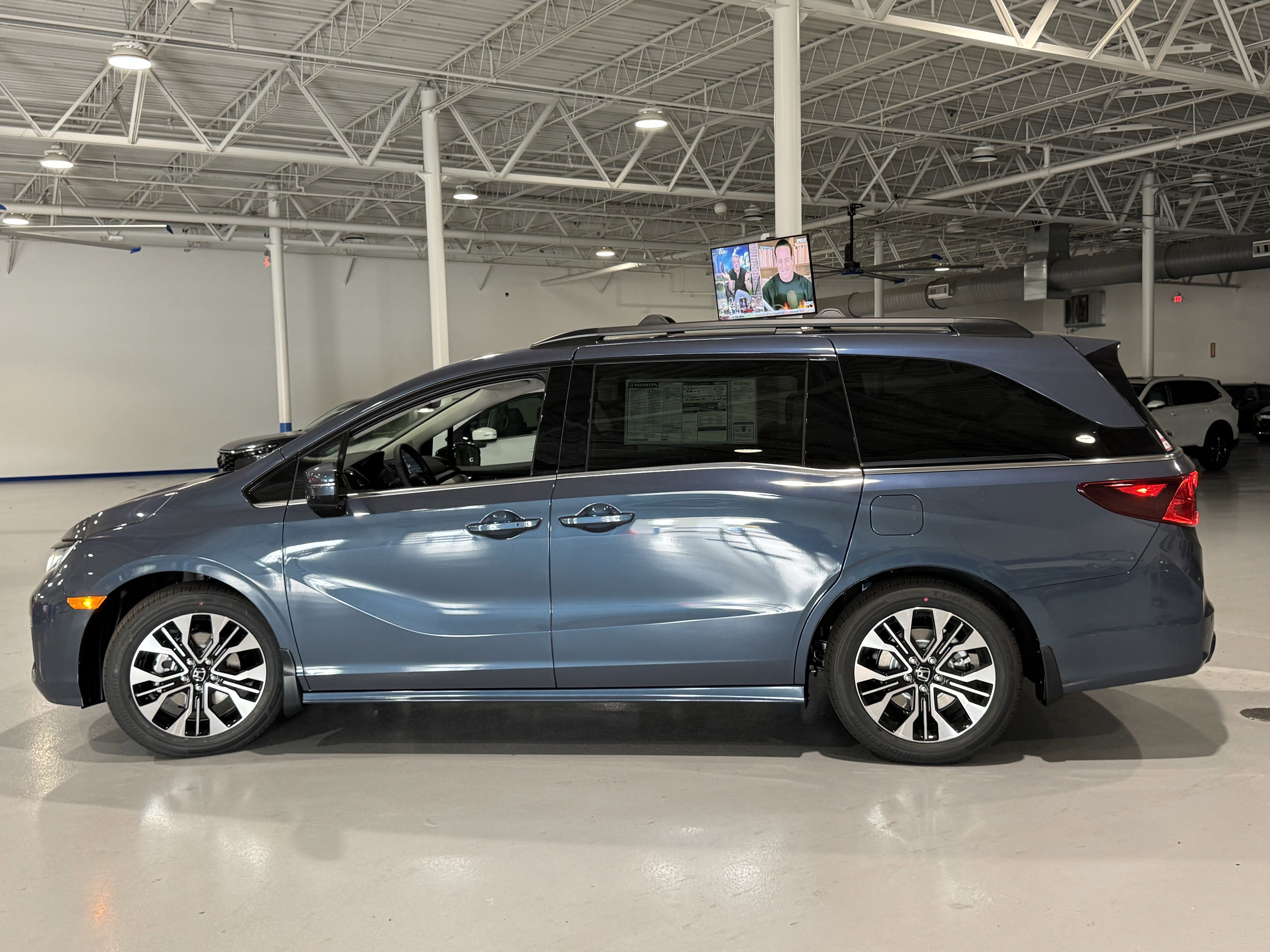 New 2026 Honda Odyssey Elite image 18