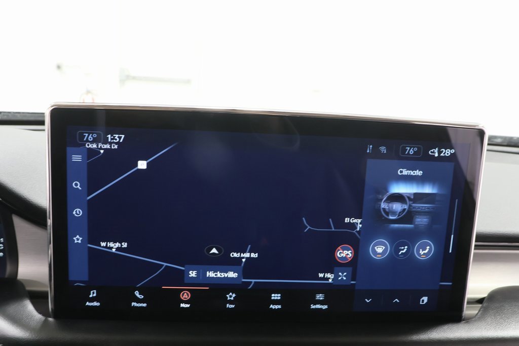 Used 2023 Lincoln Nautilus AWD w/ Premium Package image 14