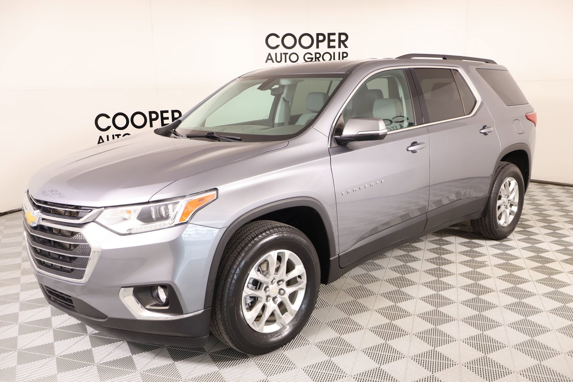Used 2021 Chevrolet Traverse LT w/ LPO, Cargo Package image 10