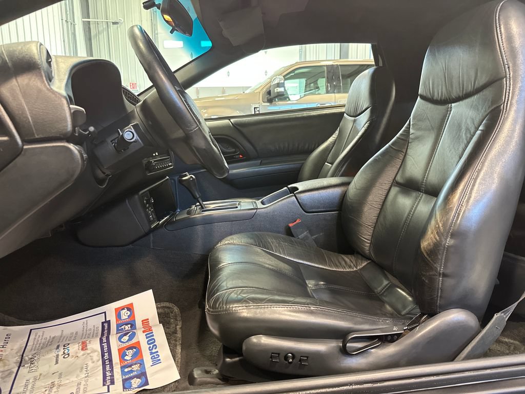 Used 1995 Chevrolet Camaro Z28 RWD image 14