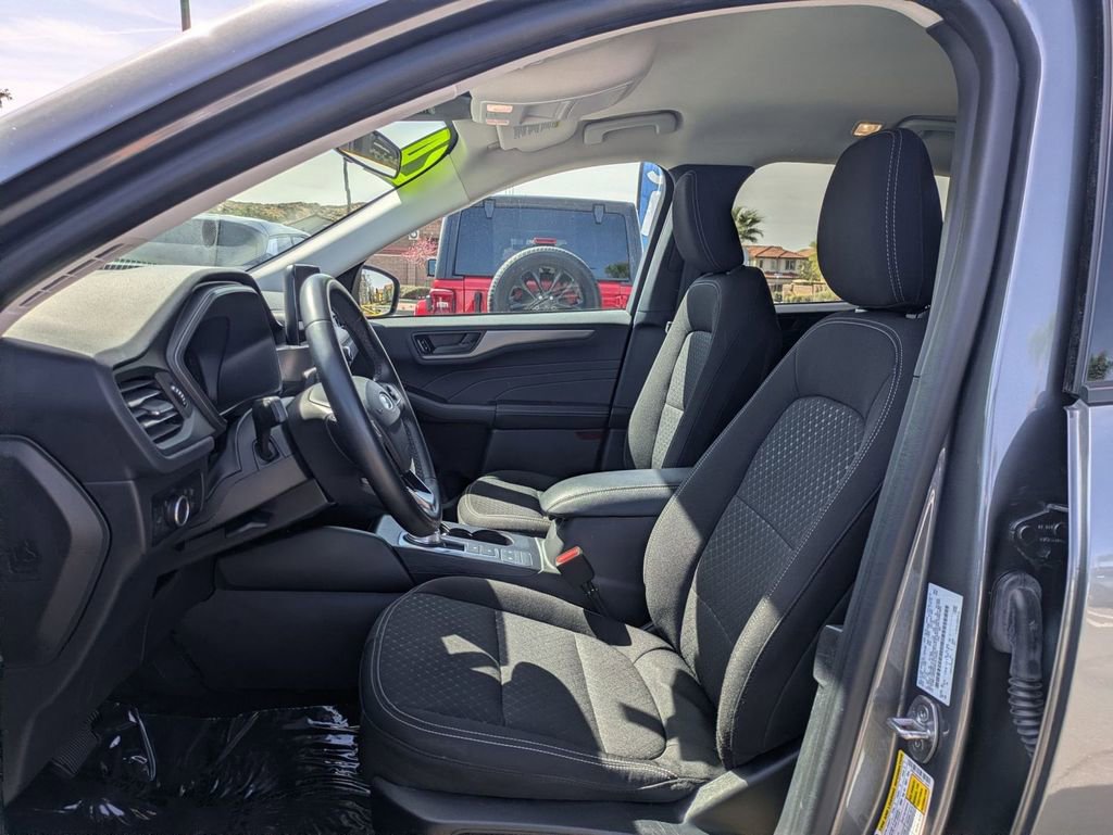 Used 2024 Ford Escape Active image 14