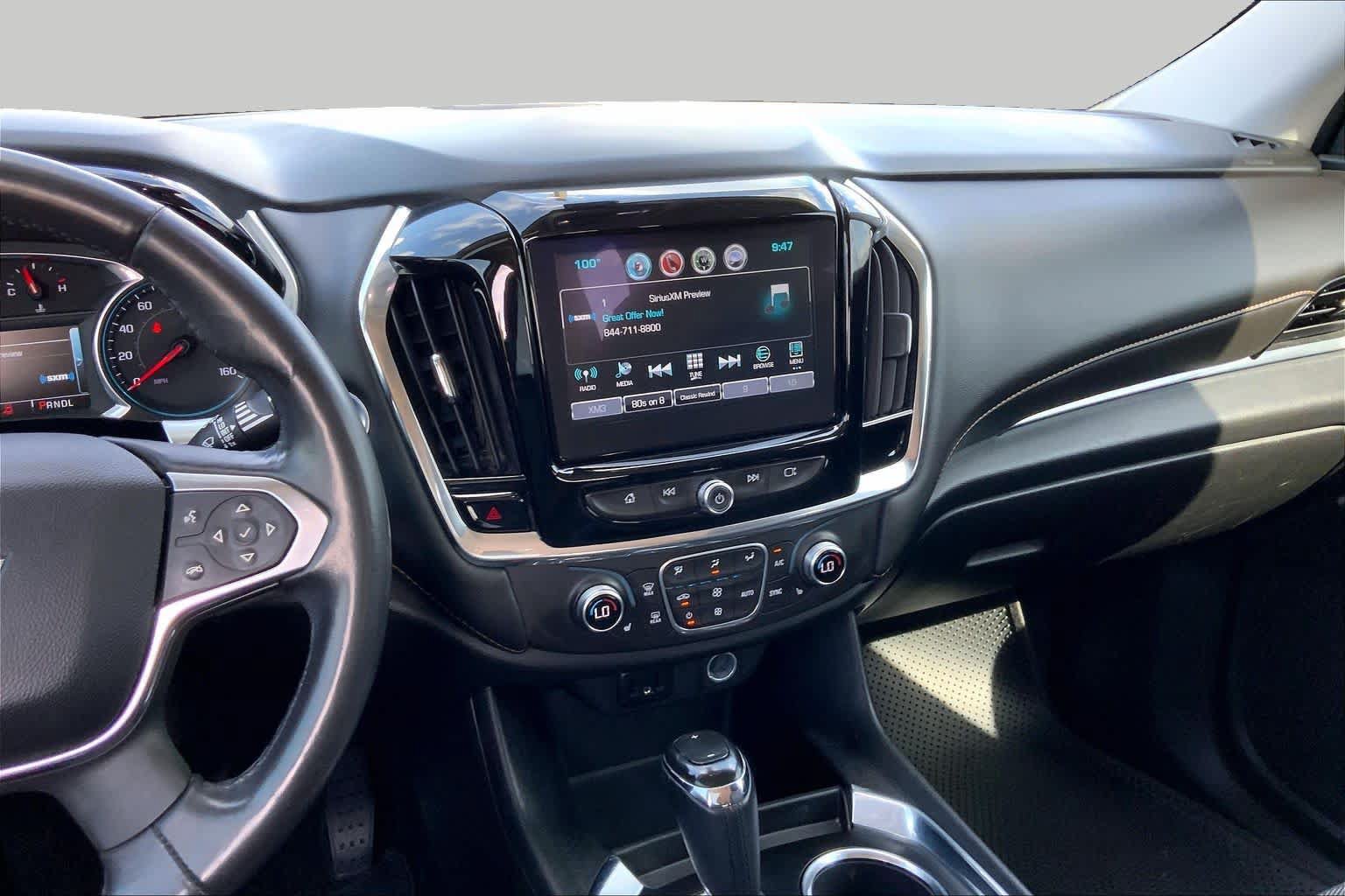 Used 2018 Chevrolet Traverse LT FWD image 7