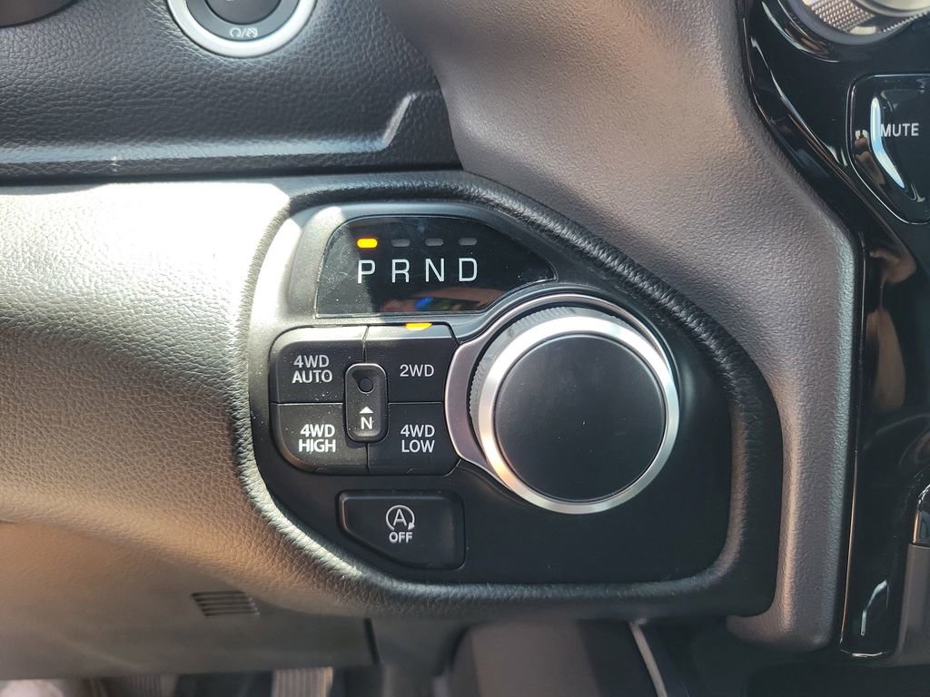 Used 2024 RAM 1500 Big Horn AWD/4WD image 29