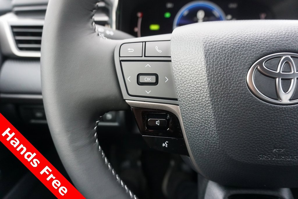 New 2026 Toyota Camry SE image 4