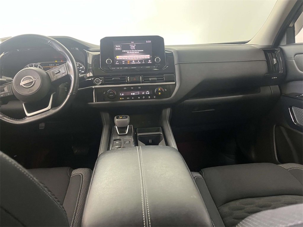 Used 2022 Nissan Pathfinder SV image 14