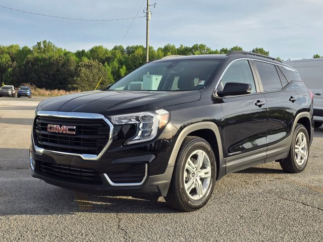 Used 2023 GMC Terrain SLE w/ Driver Convenience Package FWD image 1