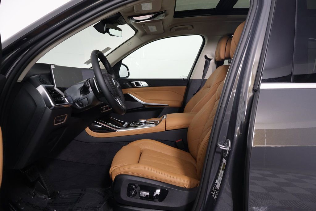 New 2026 BMW X7 xDrive40i w/ Executive Package image 5