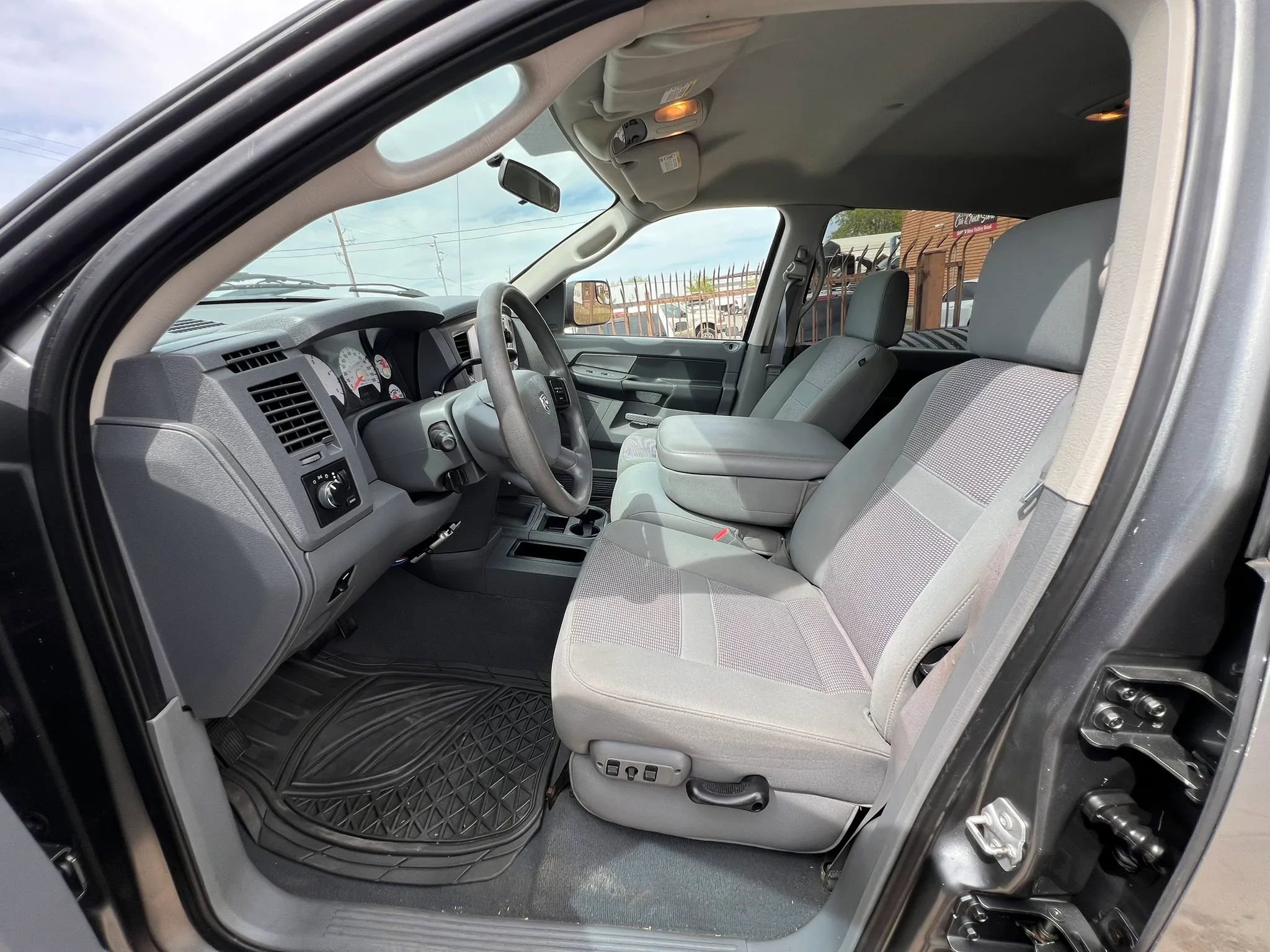 Used 2007 Dodge Ram 3500 Truck SLT AWD/4WD image 14