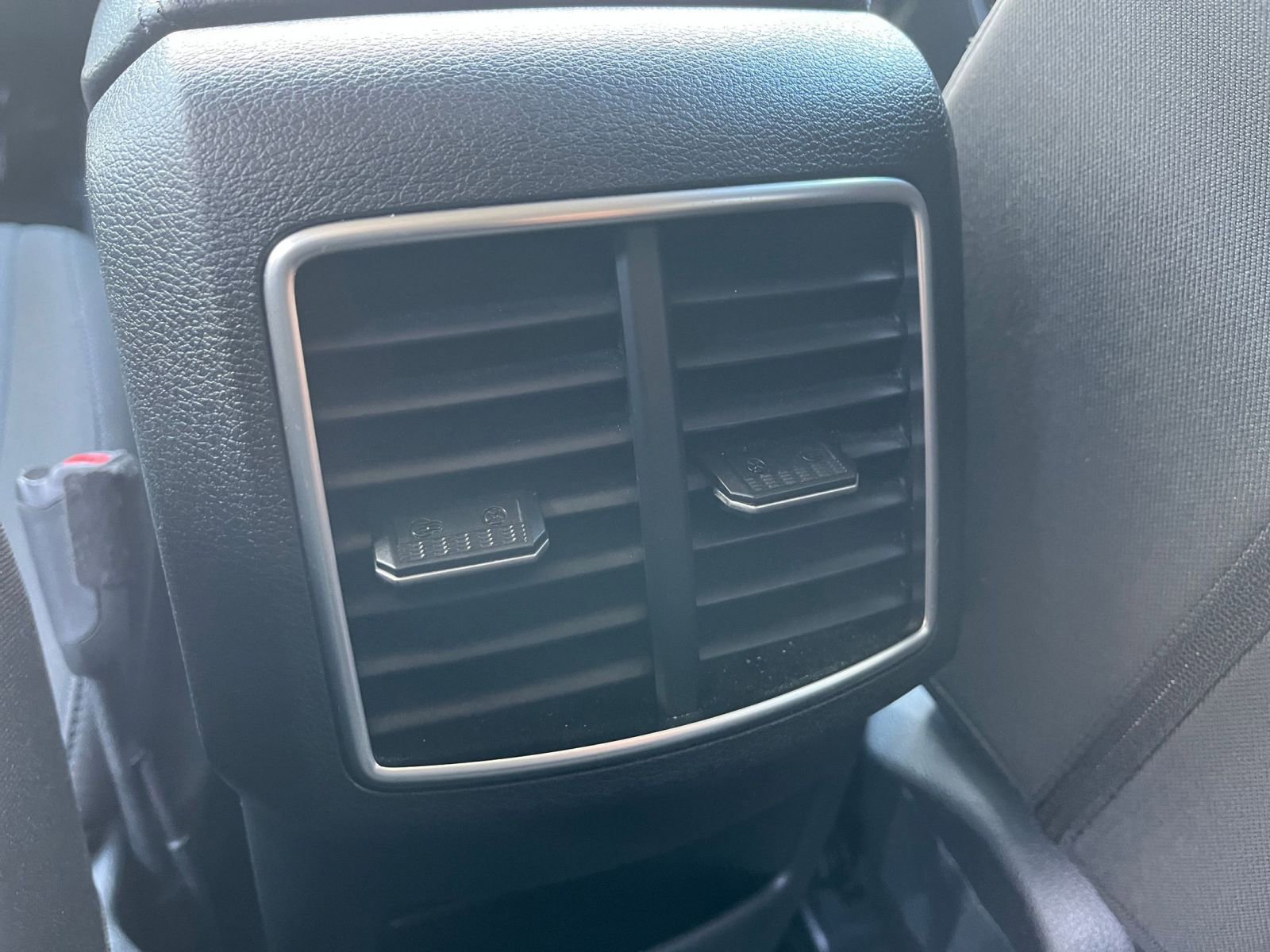 Used 2025 Kia Sportage LX FWD image 22