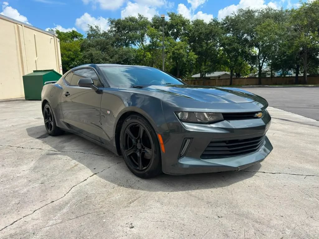 Used 2016 Chevrolet Camaro LT RWD image 3