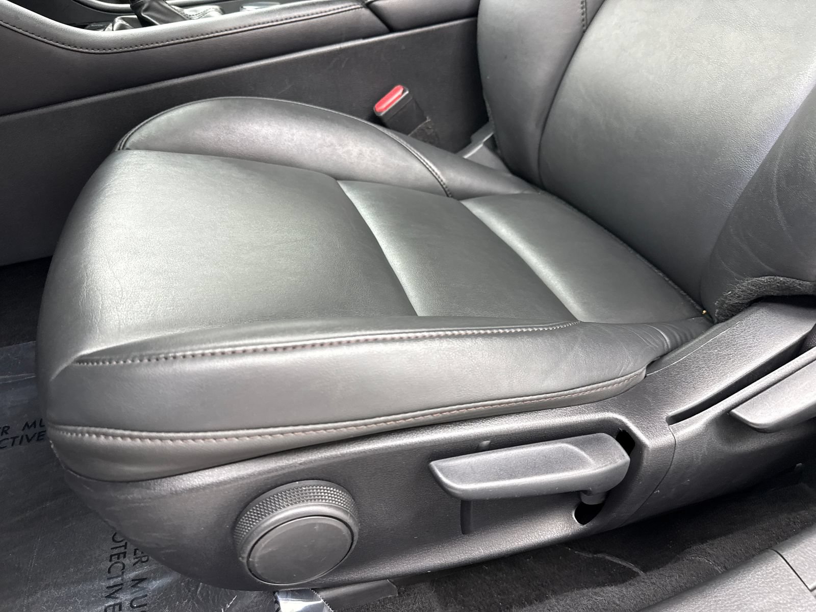Used 2024 MAZDA MAZDA3 s FWD image 34