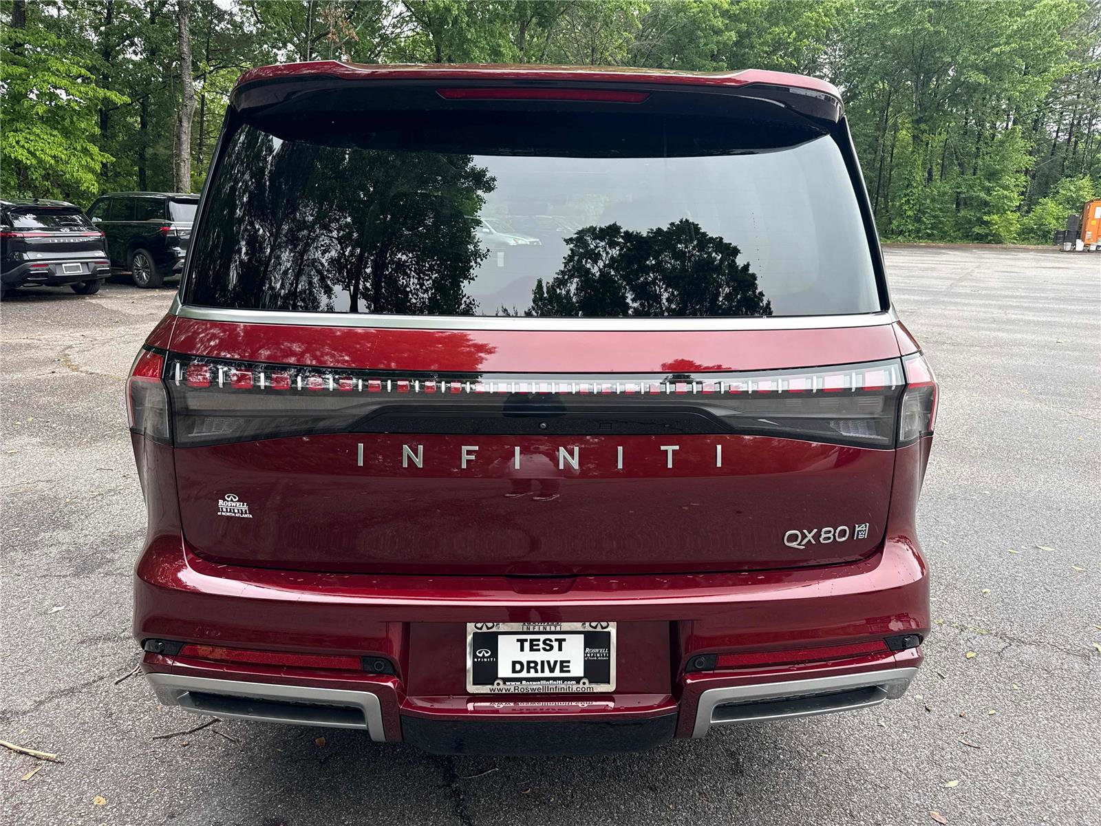 Certified 2025 INFINITI QX80 Sensory AWD/4WD image 7