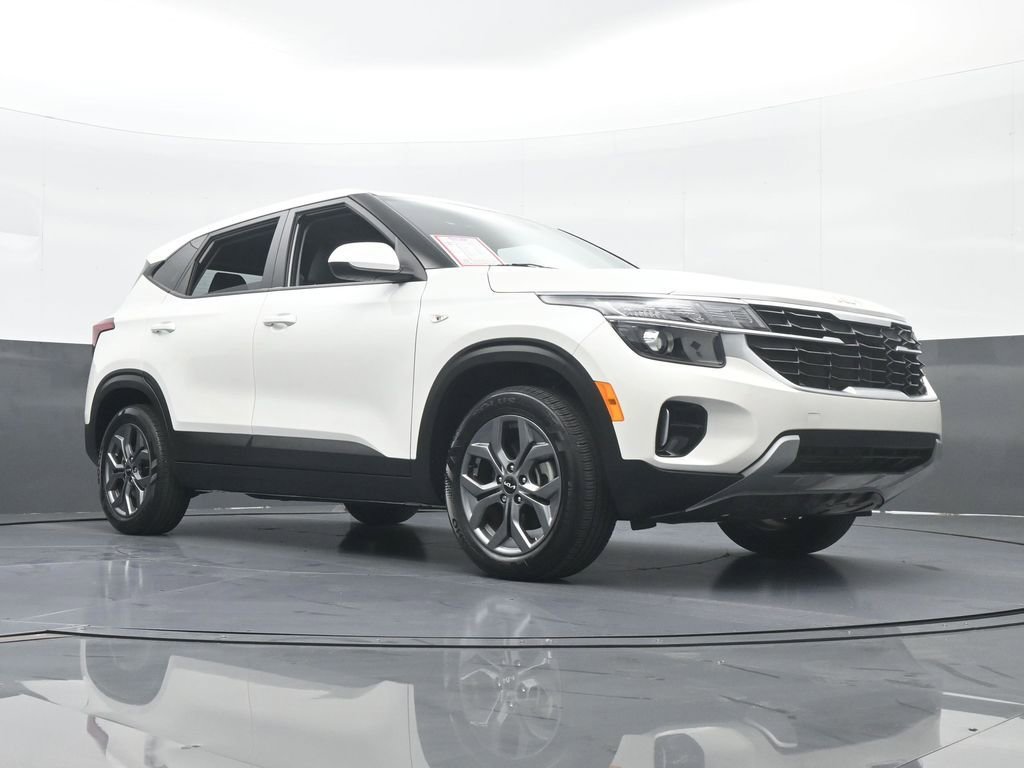 Used 2024 Kia Seltos LX image 60