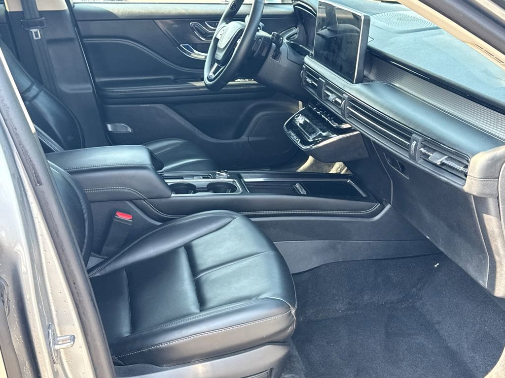 Used 2023 Lincoln Corsair FWD image 13
