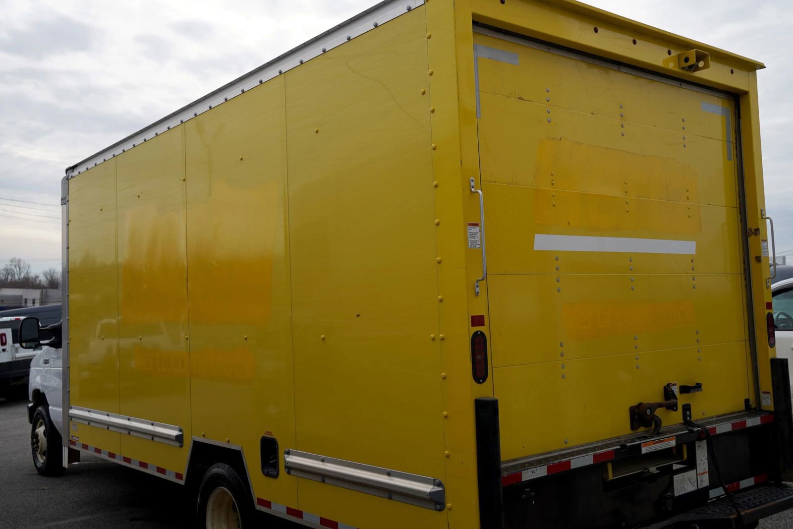 Used 2024 Ford E-350 and Econoline 350 Super Duty w/ Driver's Safety Package RWD image 3