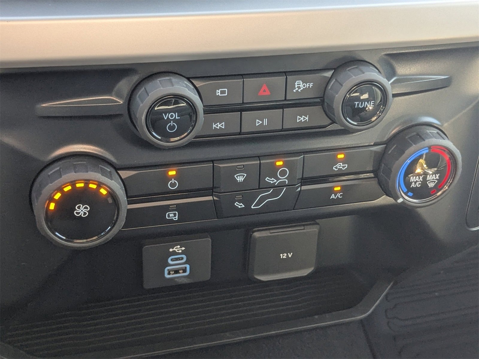 Used 2025 Ford F250 XL w/ STX Appearance Package image 23