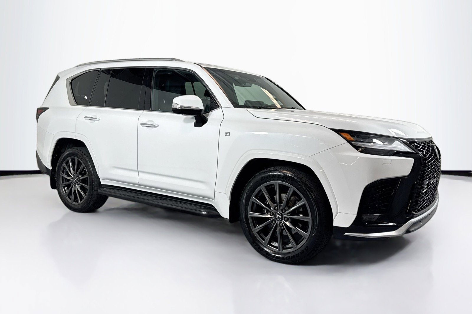 Used 2024 Lexus LX 600 F Sport AWD/4WD image 3