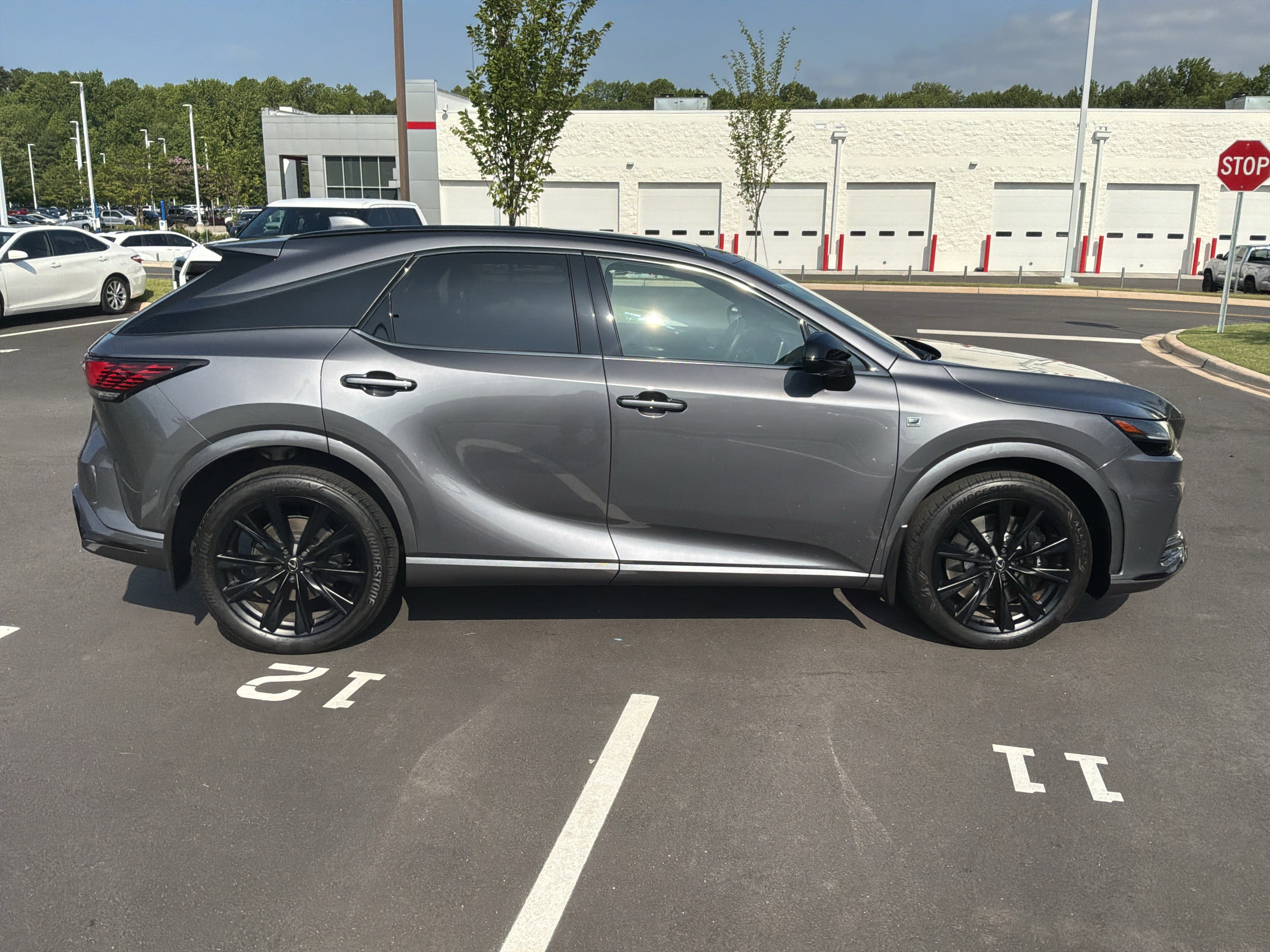 Used 2023 Lexus RX 500h F Sport AWD/4WD image 11