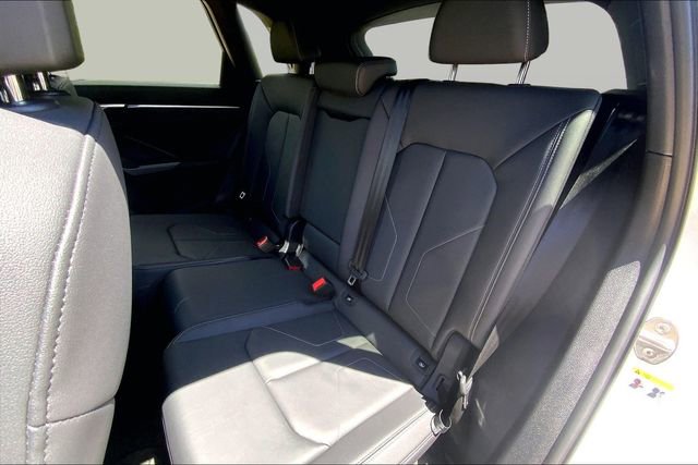 Used 2025 Audi Q3 2.0T Premium w/ Convenience Package AWD/4WD image 18