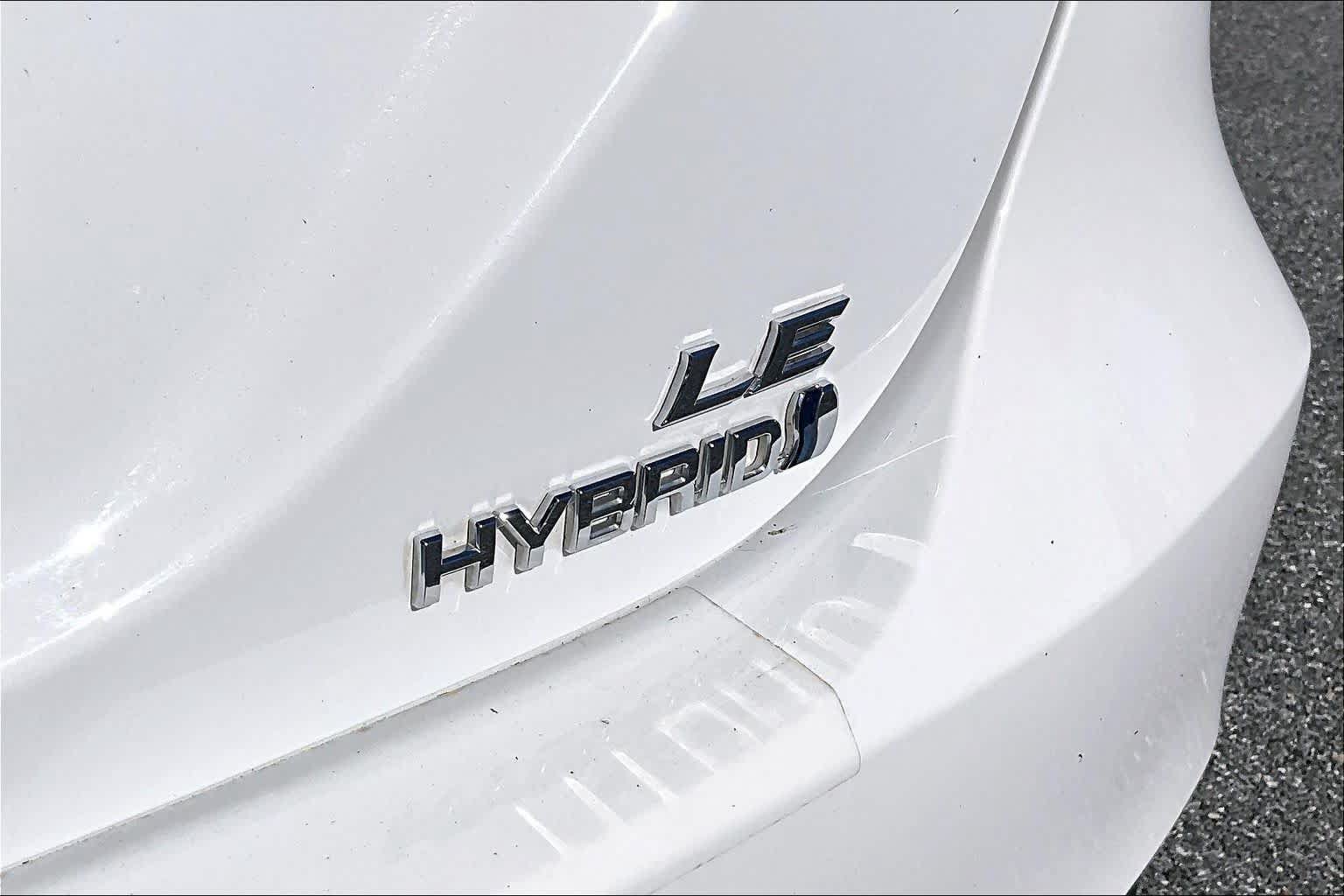 Used 2022 Toyota Camry LE FWD image 10