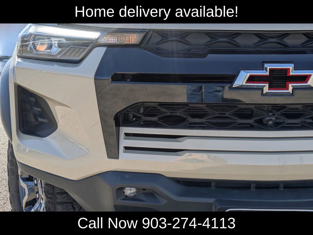 Used 2023 Chevrolet Colorado ZR2 w/ ZR2 Convenience Package III image 3