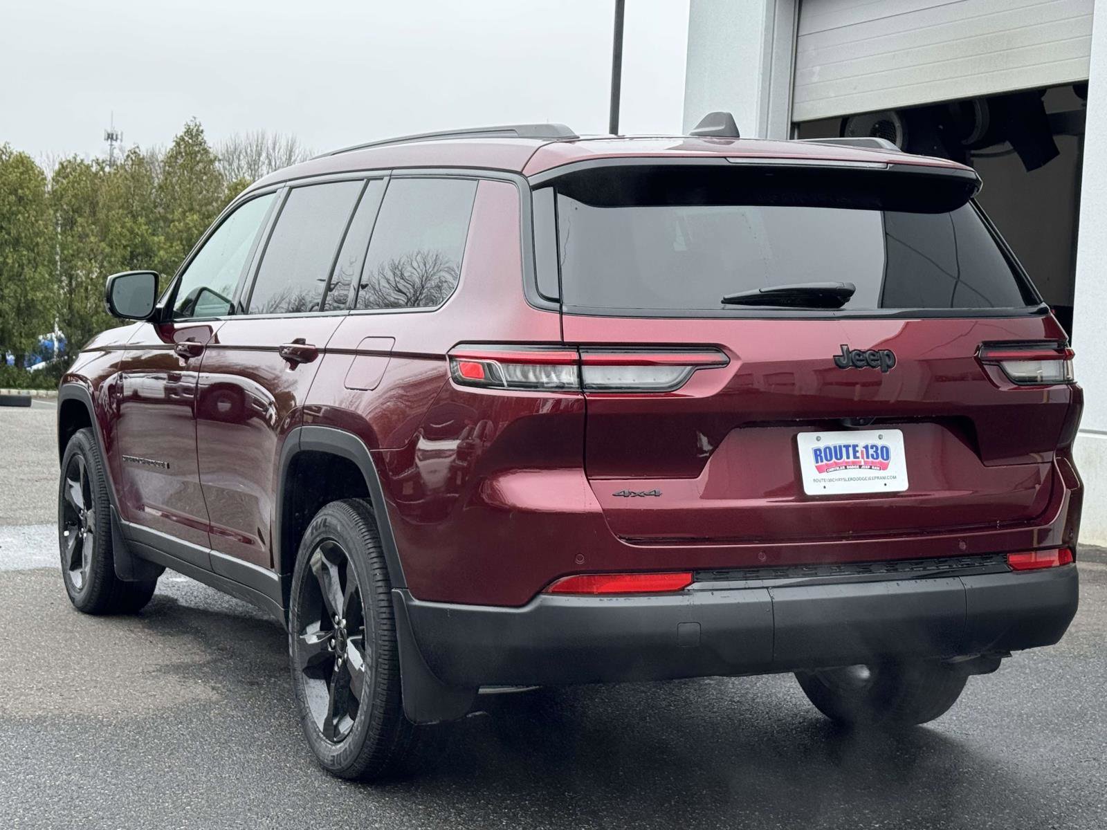 New 2025 Jeep Grand Cherokee L Altitude AWD/4WD image 3