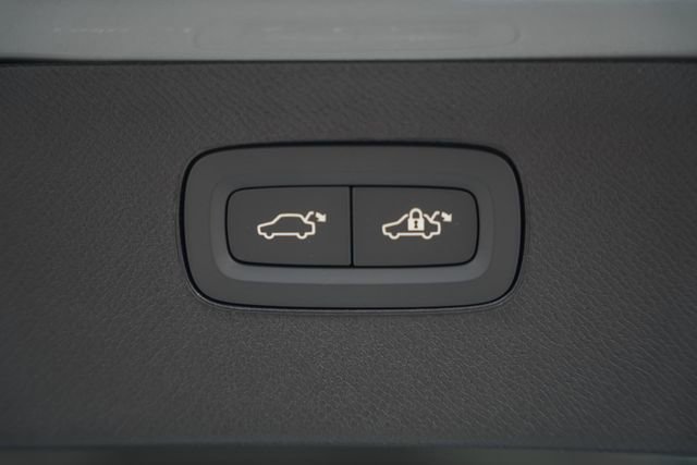 New 2026 Volvo XC90 T8 Ultra w/ Protection Package Premier image 11