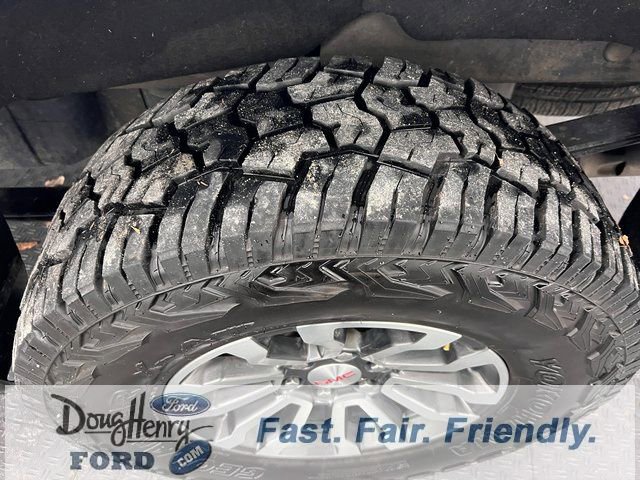 Used 2023 GMC Sierra 1500 AT4 w/ Technology Package AWD/4WD image 20