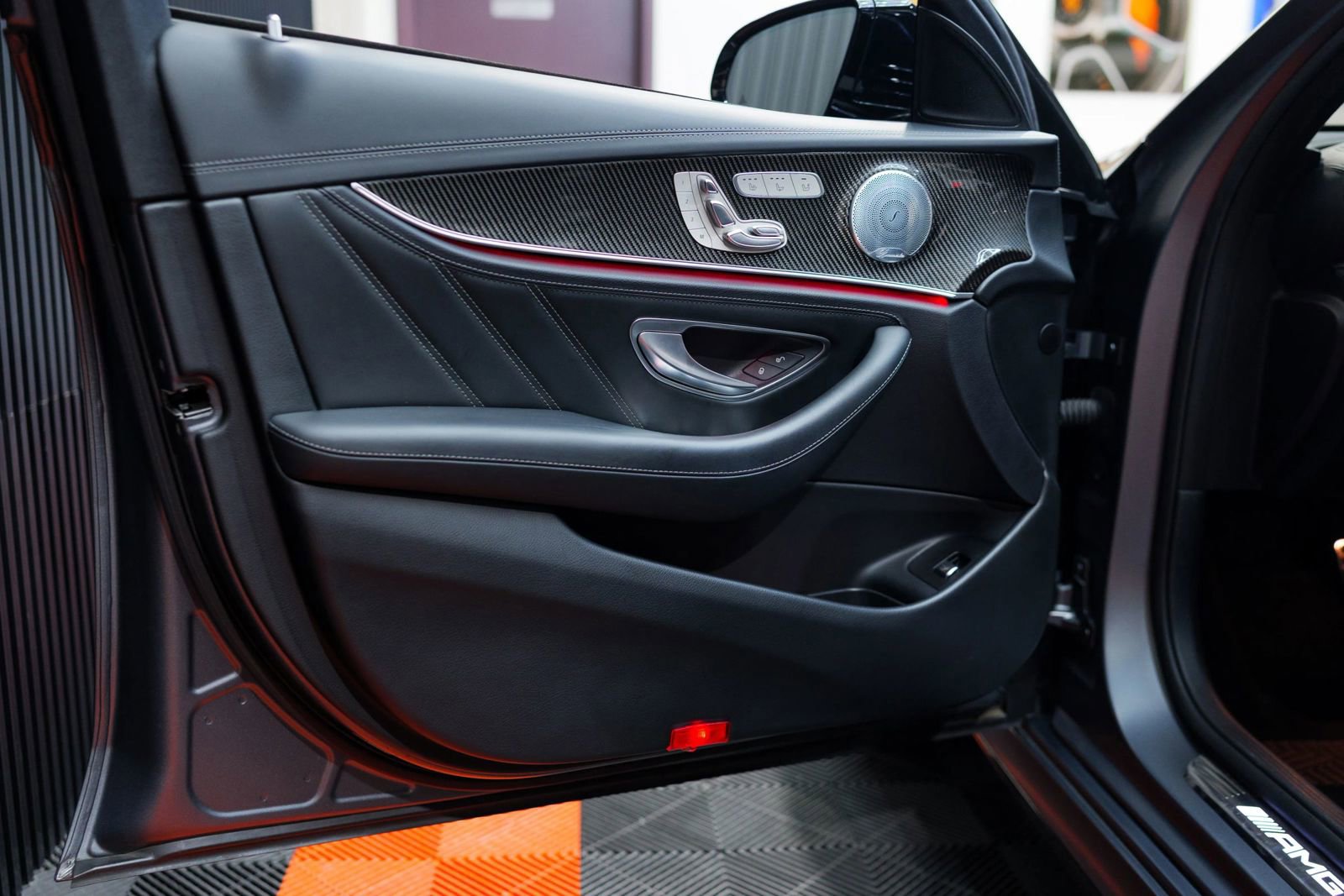 Used 2019 Mercedes-Benz E 63 AMG S image 29