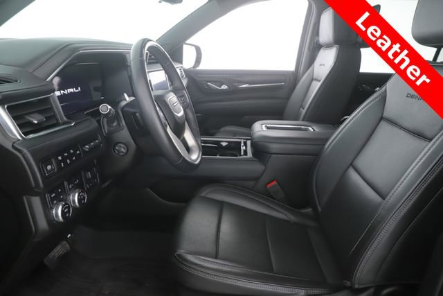 Used 2024 GMC Yukon XL Denali w/ Denali Reserve Package AWD/4WD image 17