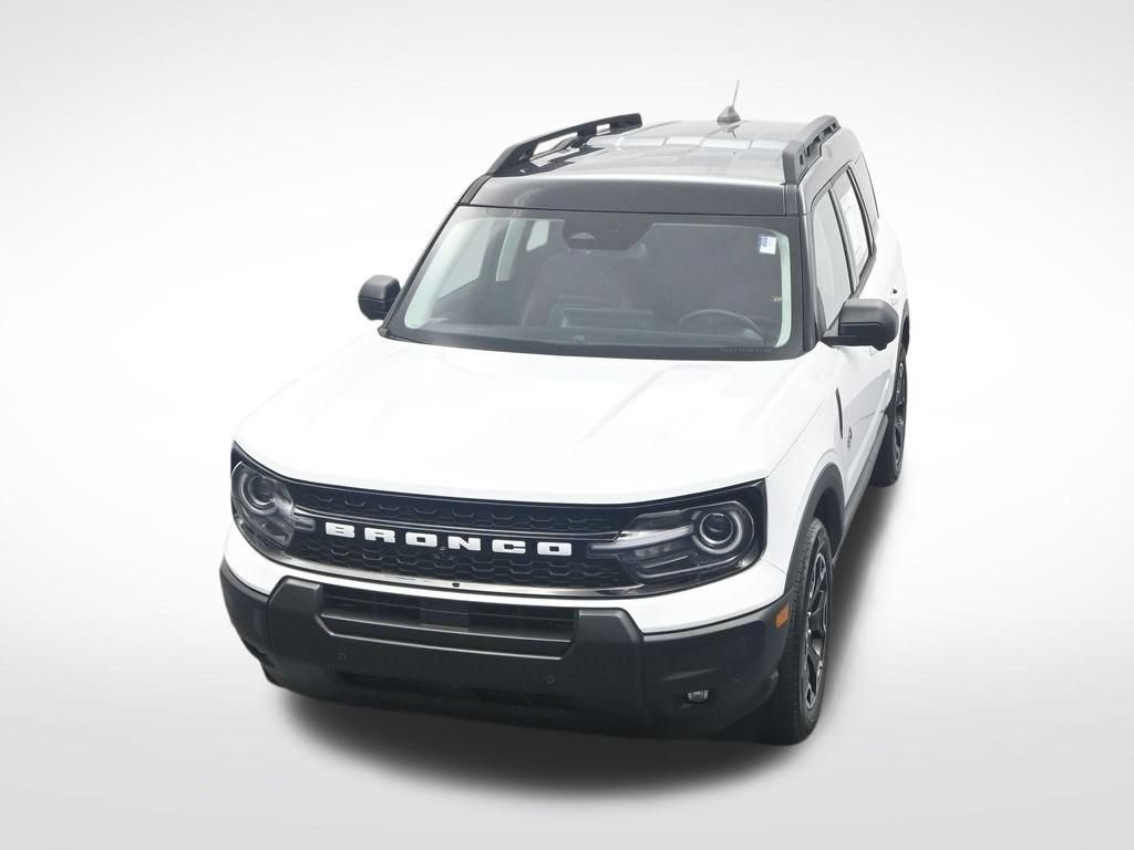 Certified 2025 Ford Bronco Sport Outer Banks w/ Outer Banks Tech Package+ AWD/4WD image 32