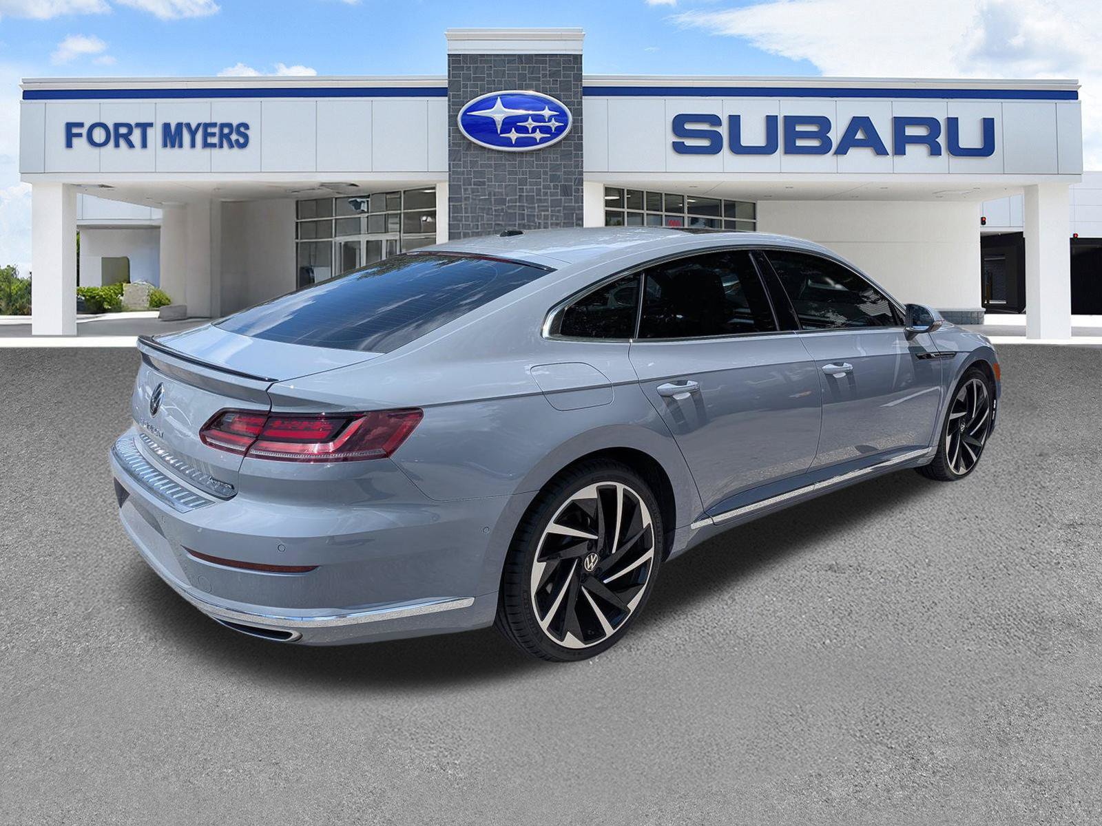 Used 2023 Volkswagen Arteon SEL Premium AWD/4WD image 4