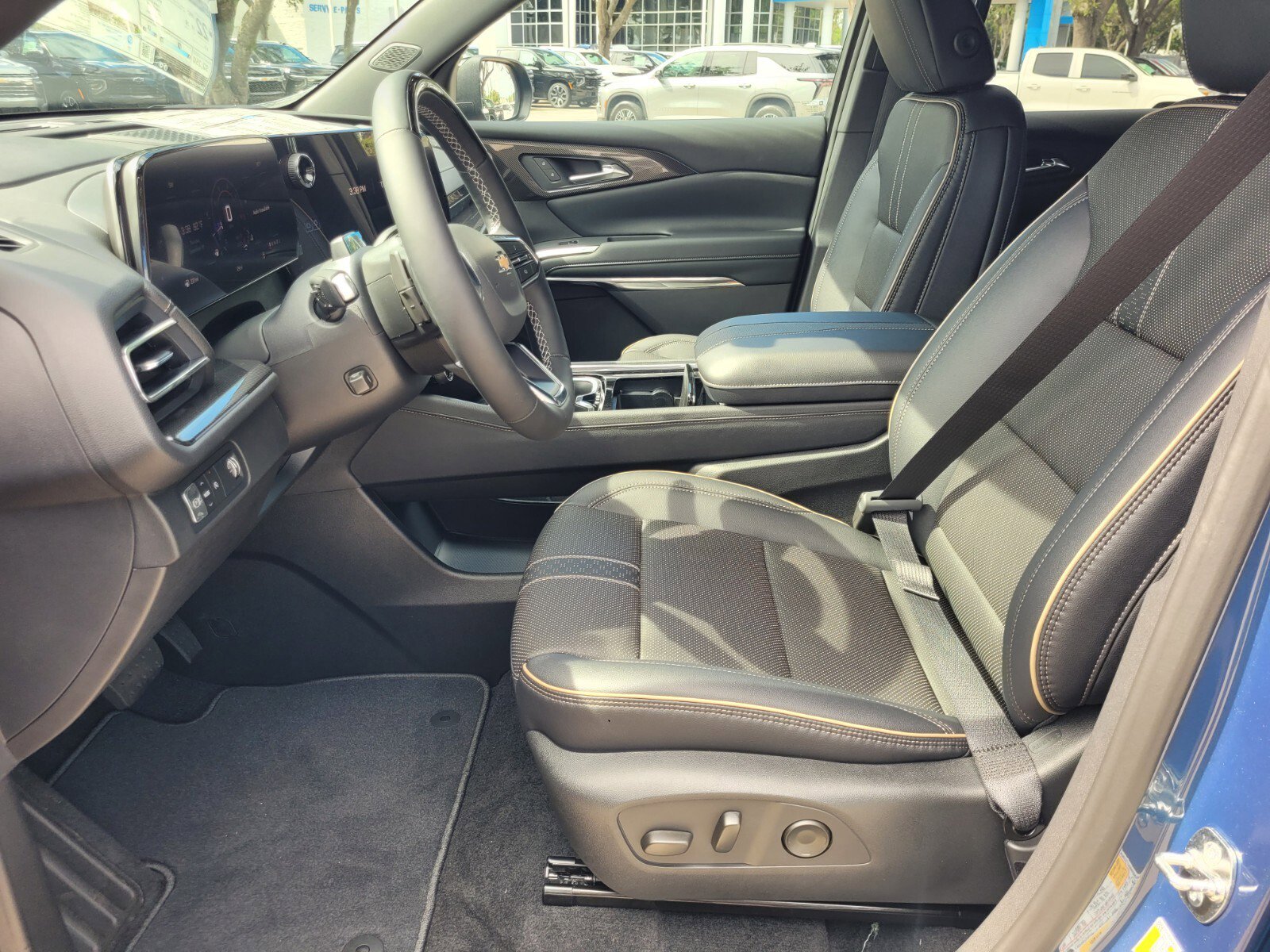New 2026 Chevrolet Traverse High Country image 23