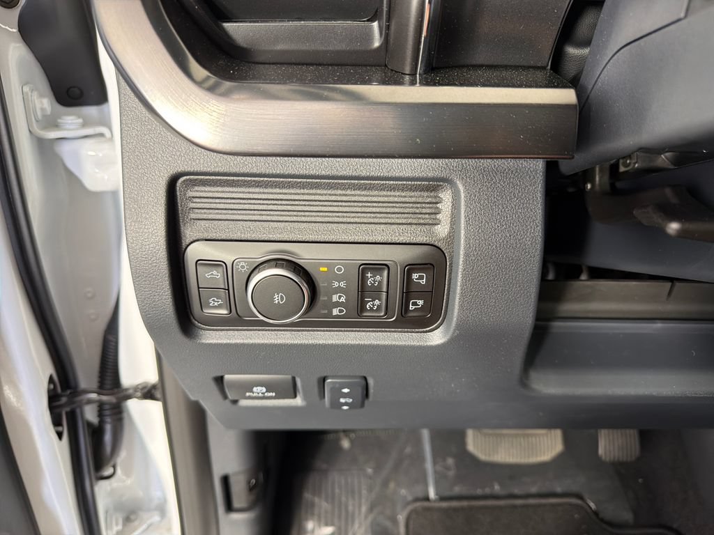 New 2026 Ford F350 Lariat w/ Tremor Off-Road Package AWD/4WD image 15